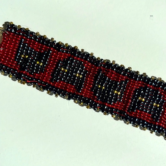 Beadwork Bracelet with Cat Faces - Picture 3 of 5